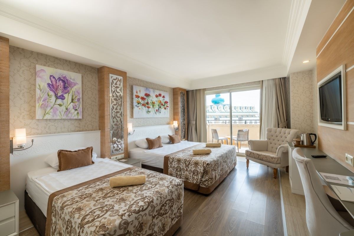 rooms-standard-room-land-view