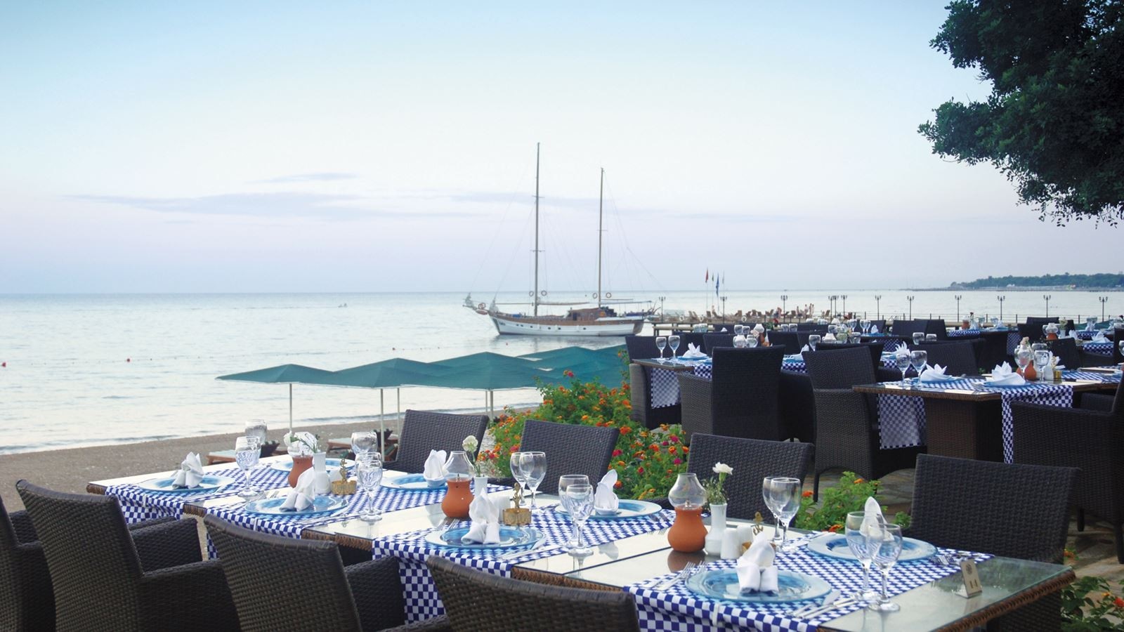 restaurants-gulet-restaurant