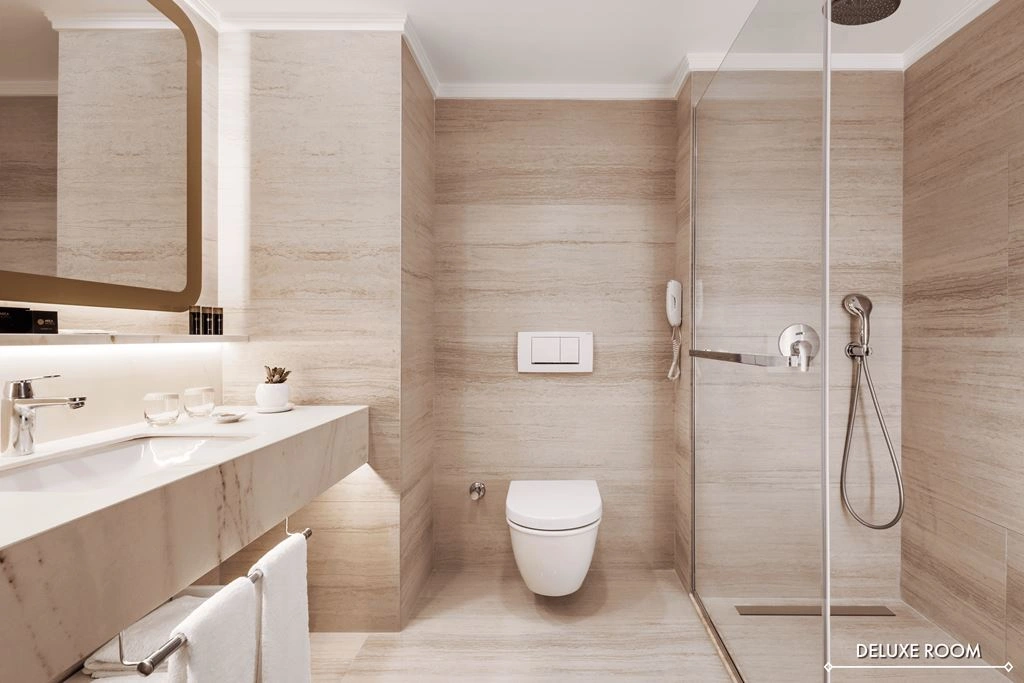 rooms-deluxe--land-view