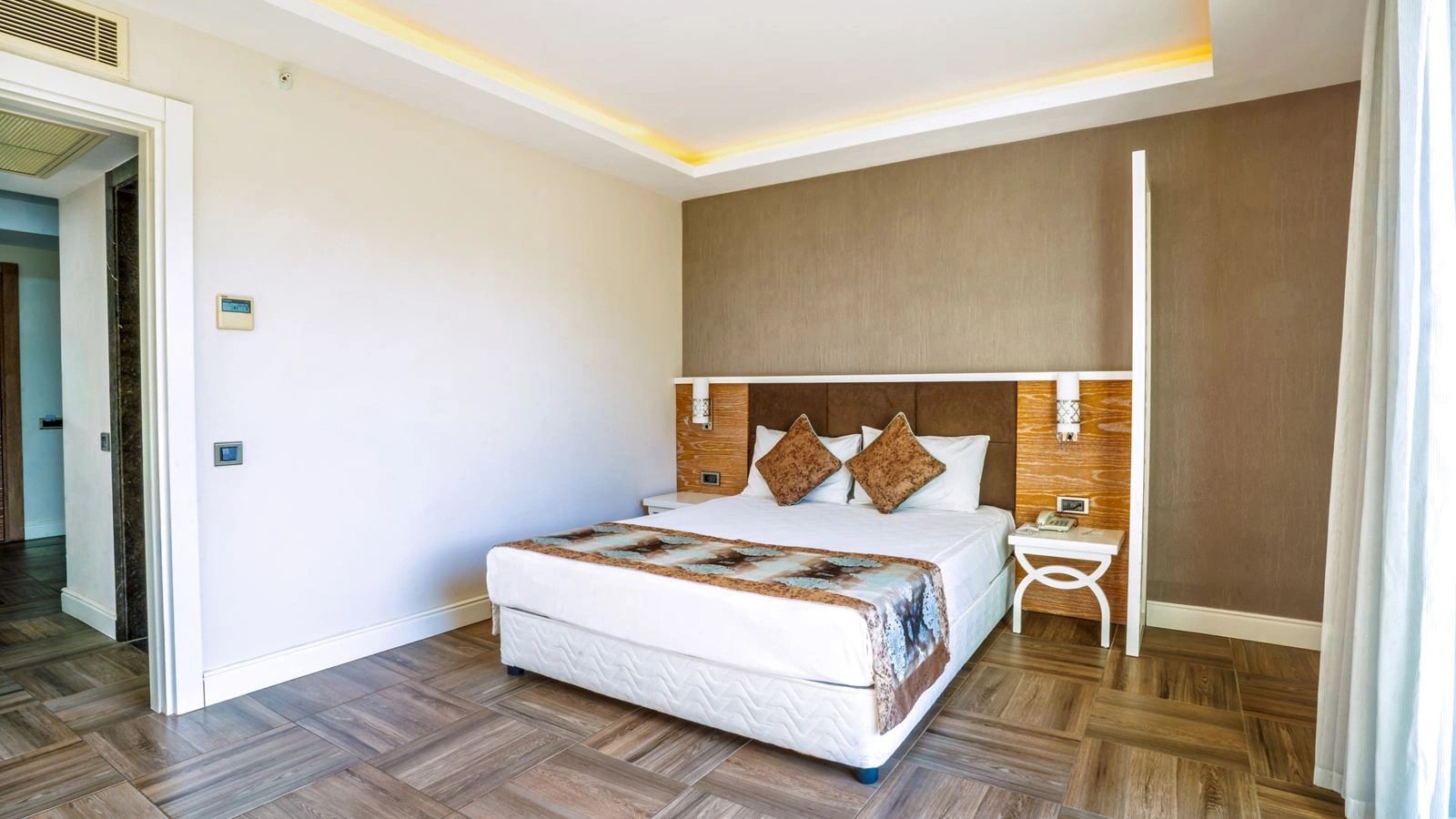 rooms-standard-room
