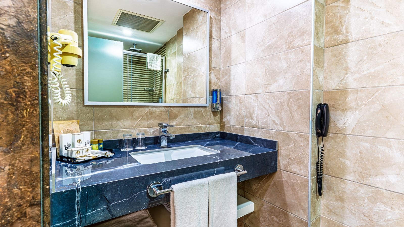 rooms-standard-room