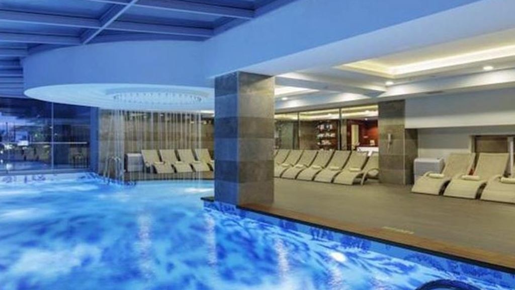 pools-indoor-pool