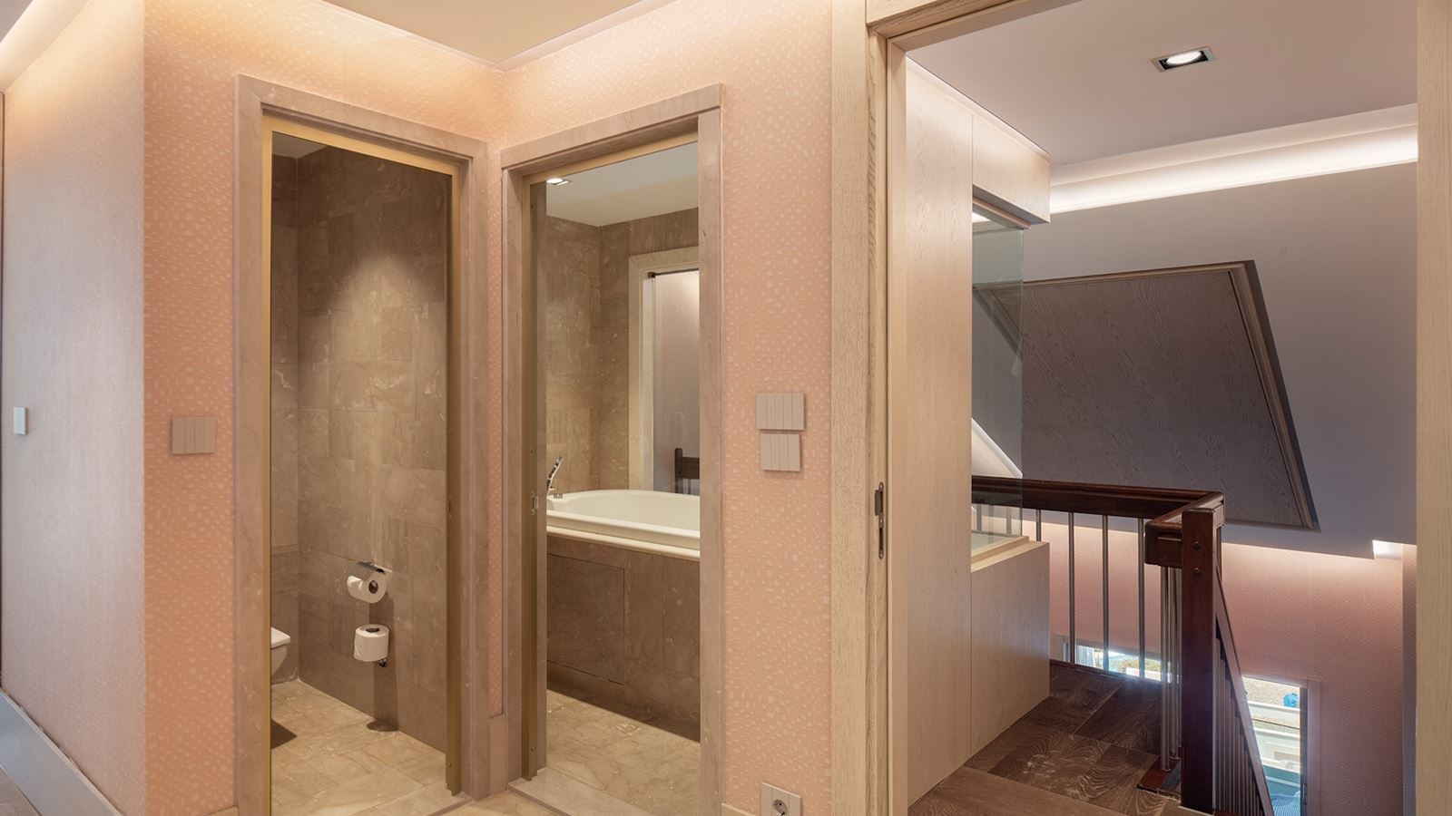 rooms-excellency-suite