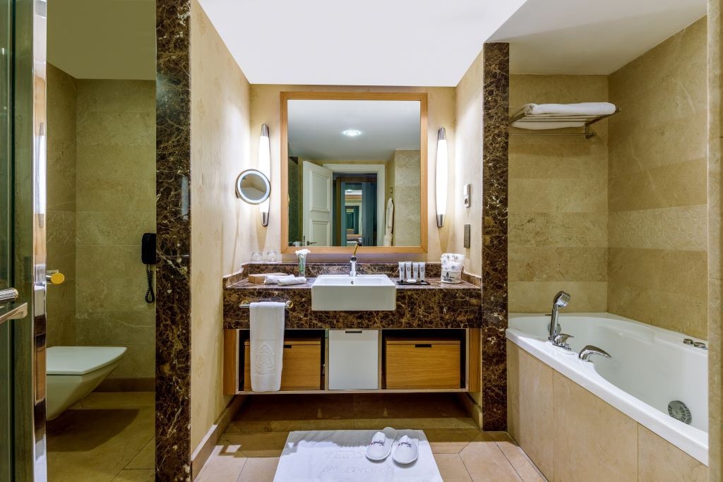 rooms-royal-golf-villa