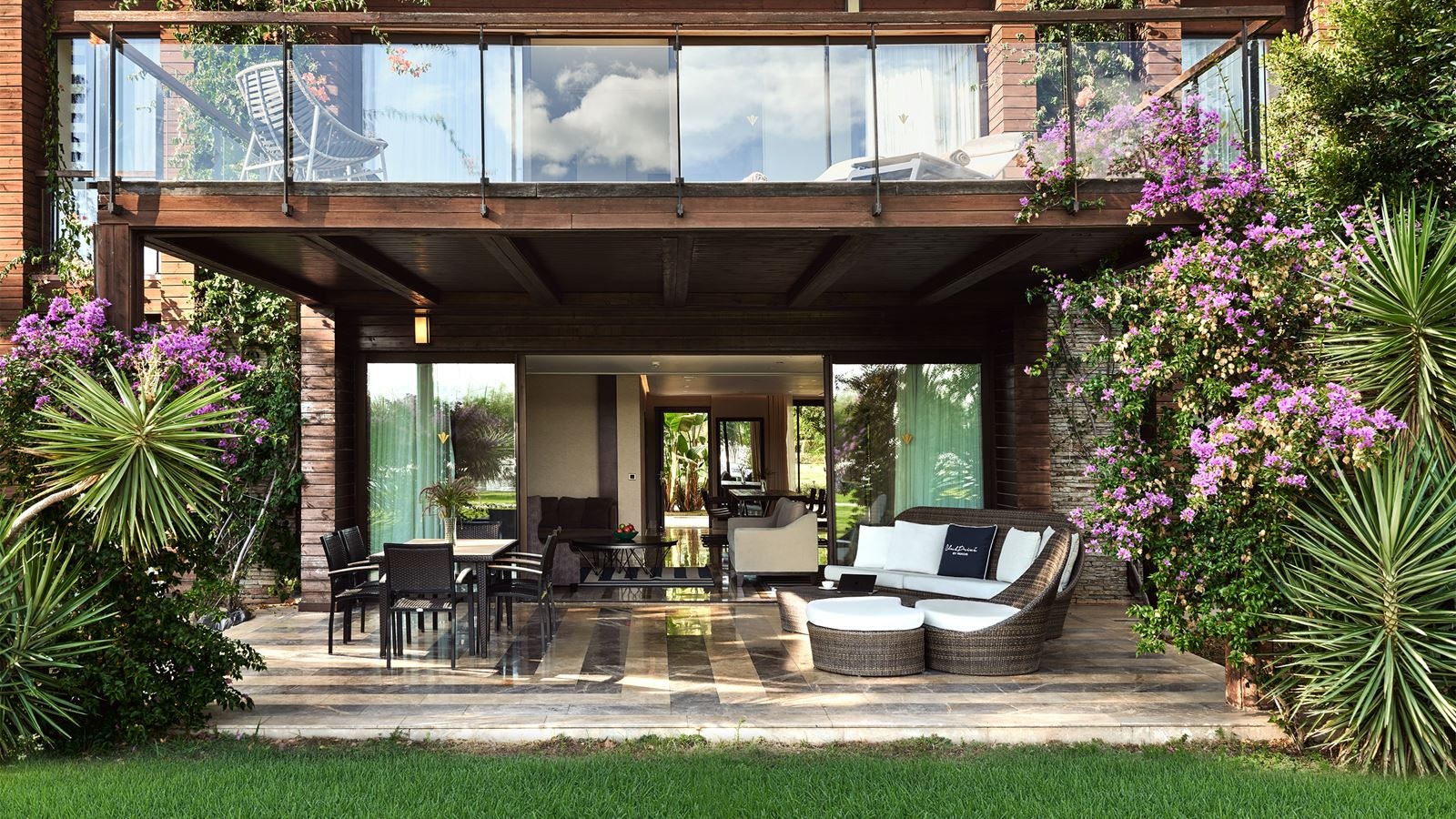 rooms-grand-suite-room