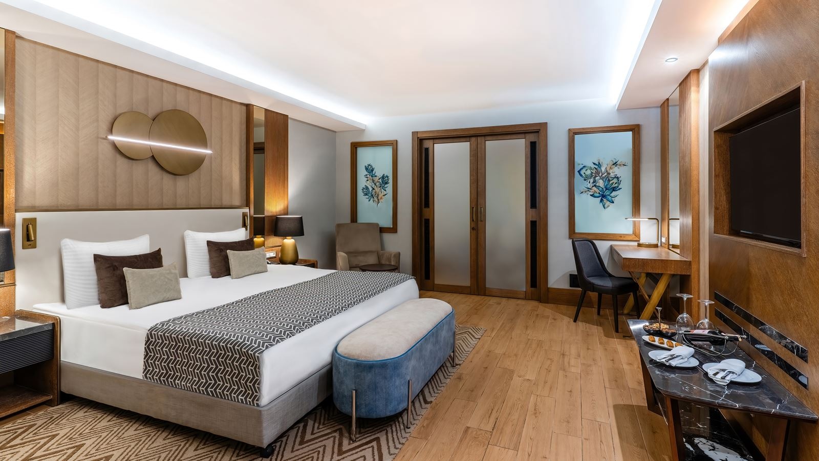 rooms-deluxe-superior-land-view