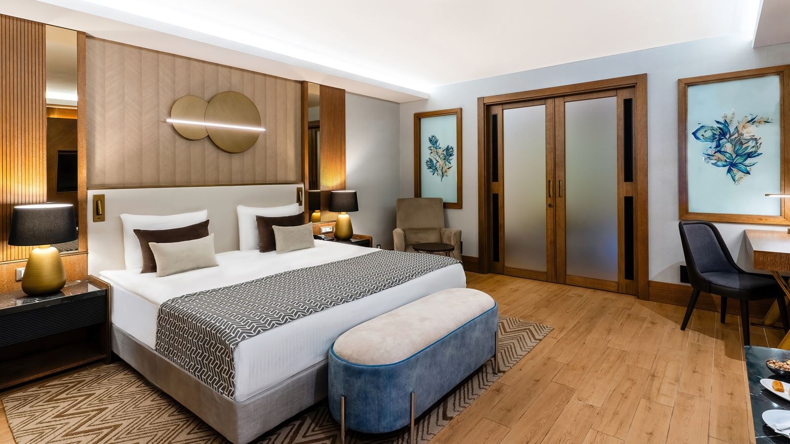 rooms-deluxe-superior-land-view