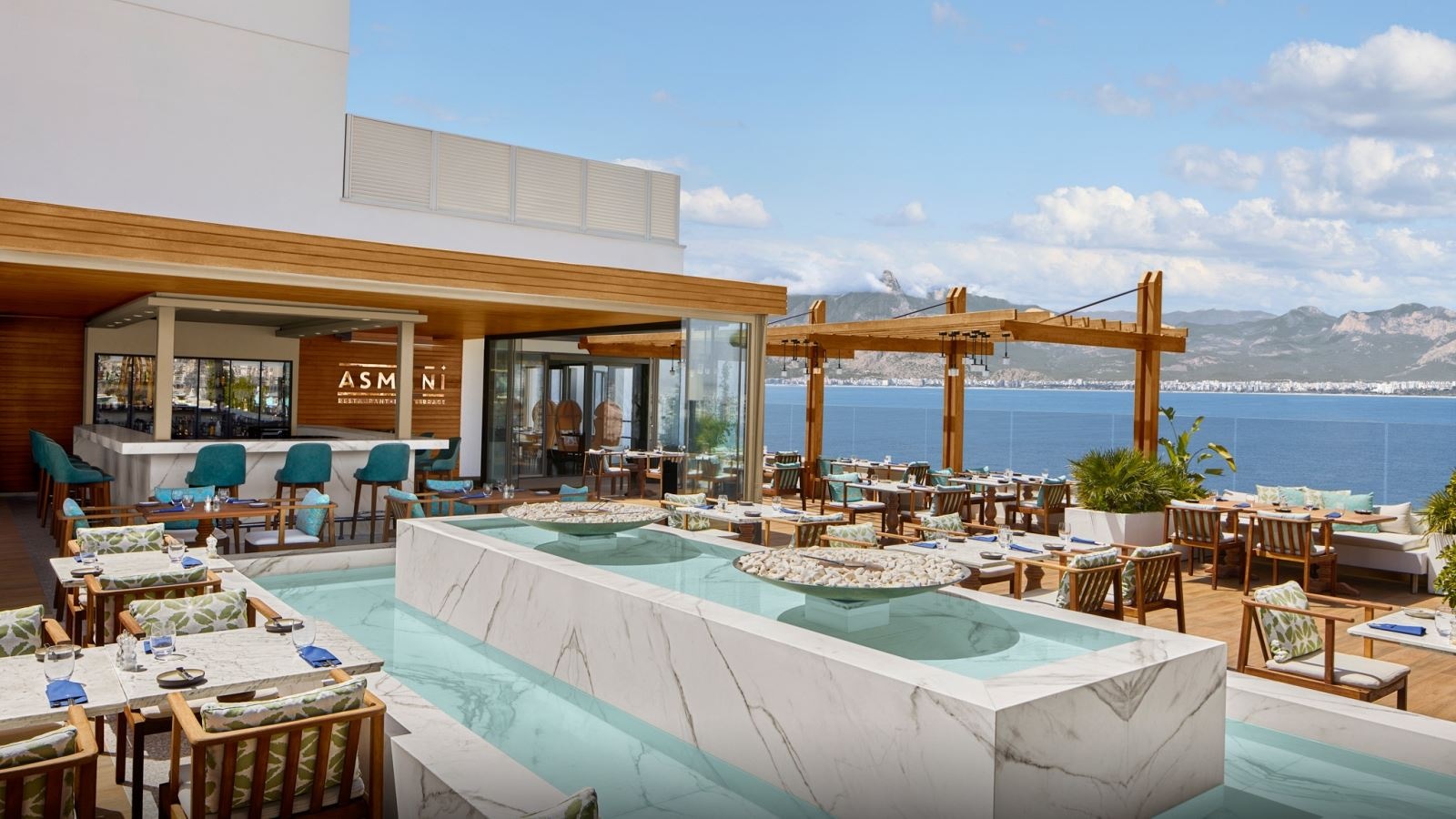 restaurants-asmani-at-akra