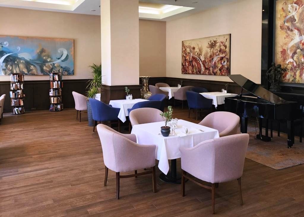 restaurants-olivia-piano-cafe