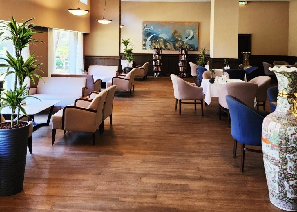 restaurants-olivia-piano-cafe