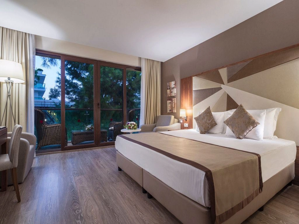 rooms-lagoon-family-suite-1-bathroom