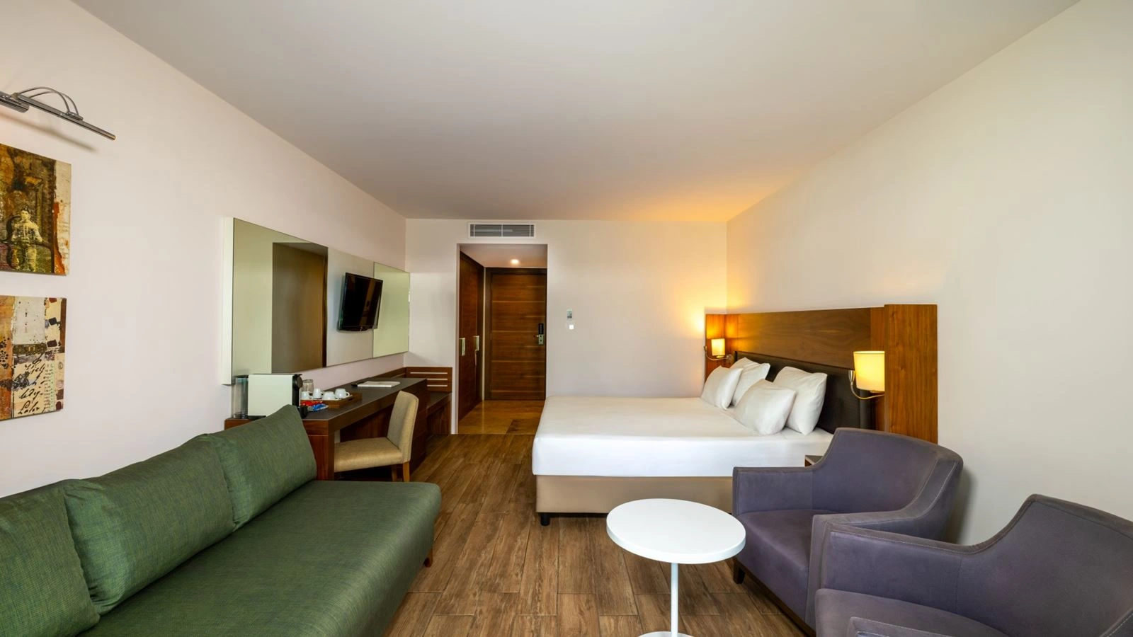 rooms-standard-room-forest-view