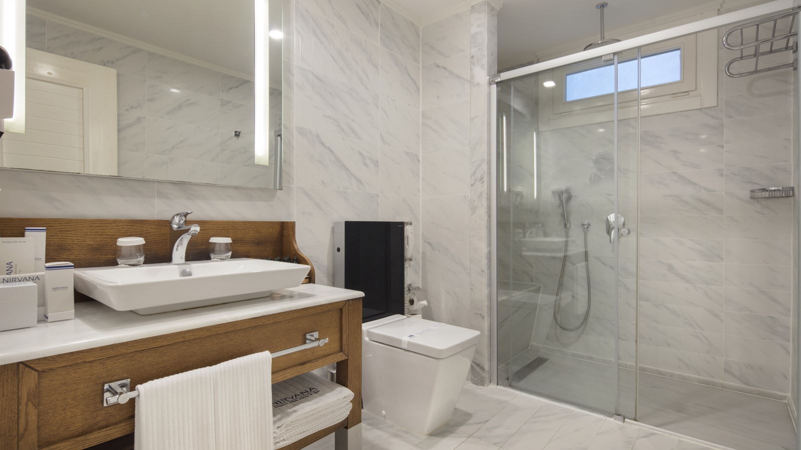 rooms-cedar-house-lagoon-view