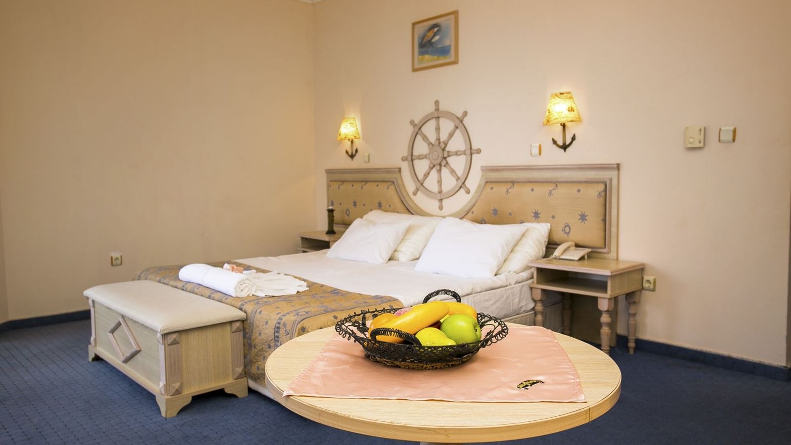 rooms-2-bedrooms-studio-sea-view