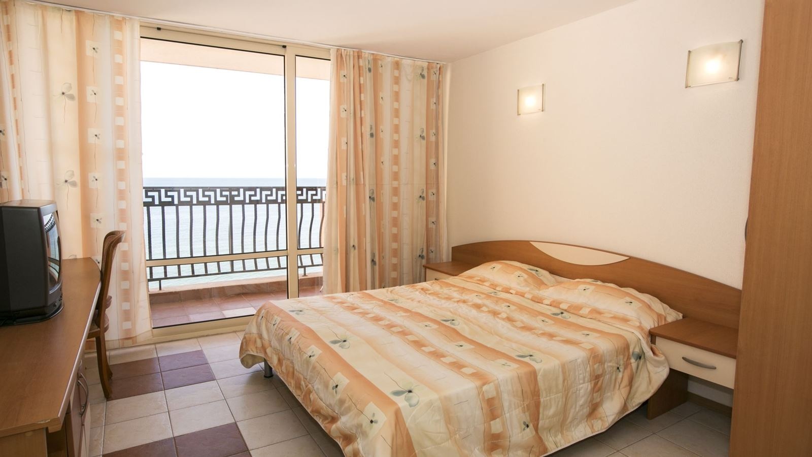 rooms-apartment-sea-view