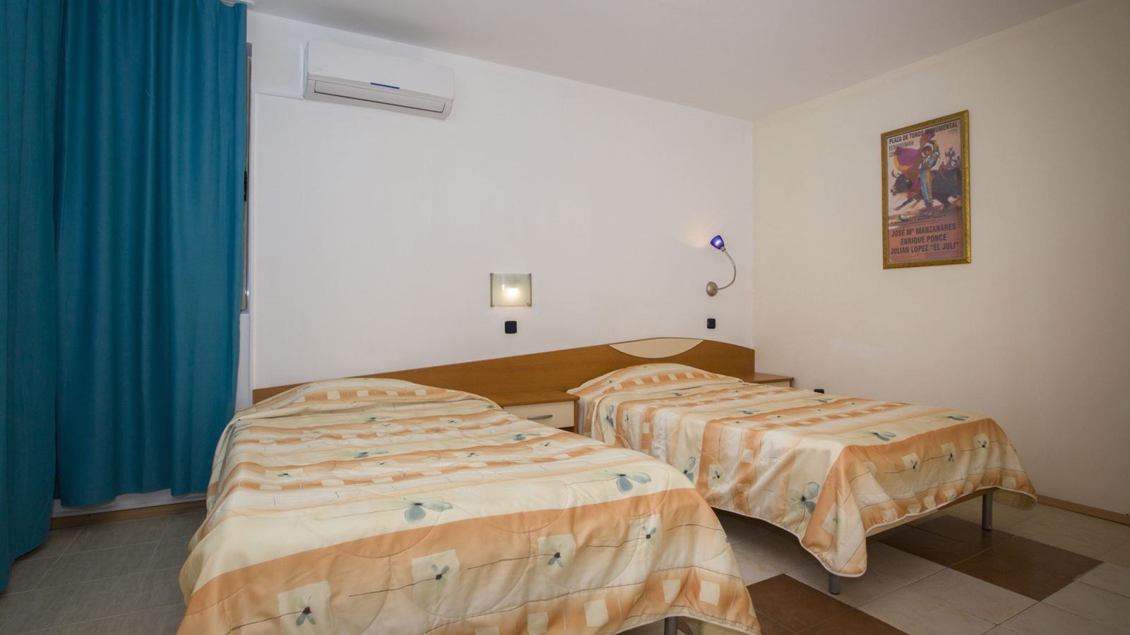 rooms-two-bedroom-apartment-sea-view