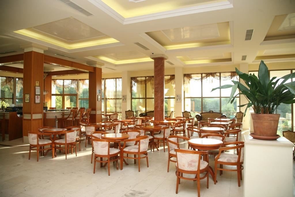 restaurants-restaurants