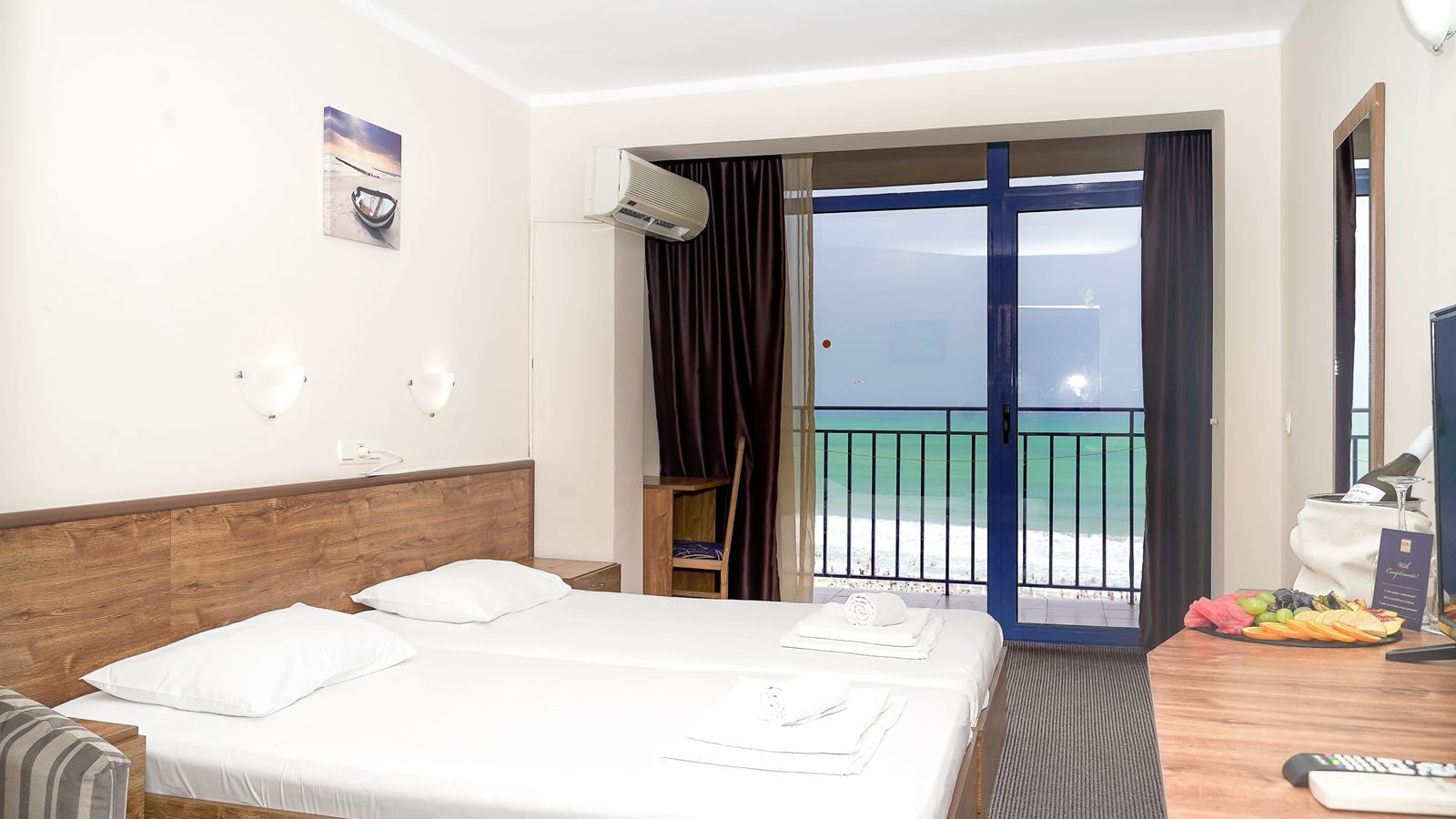 rooms-singleuse-standard-room-seaview