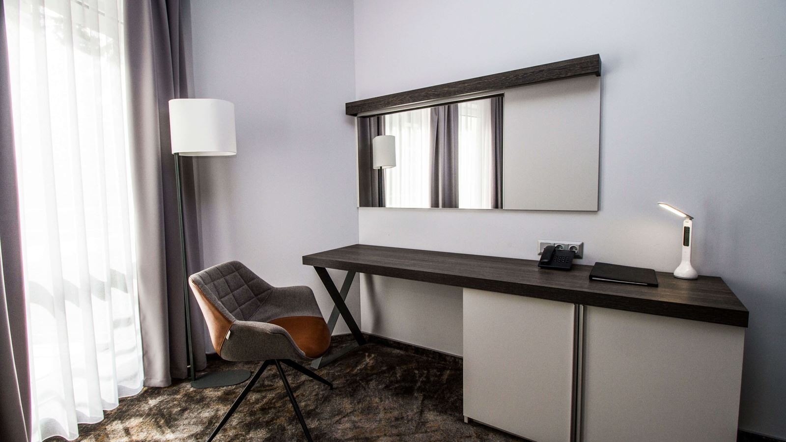 rooms-executive-suite