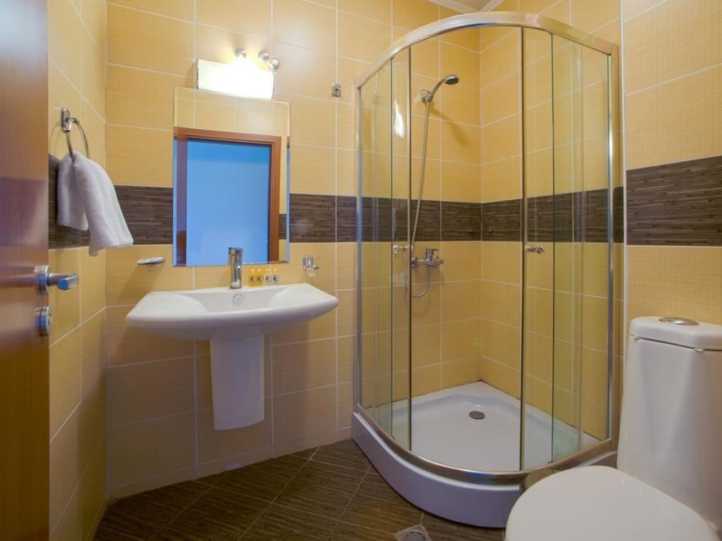 rooms-standard-apartment-balcony