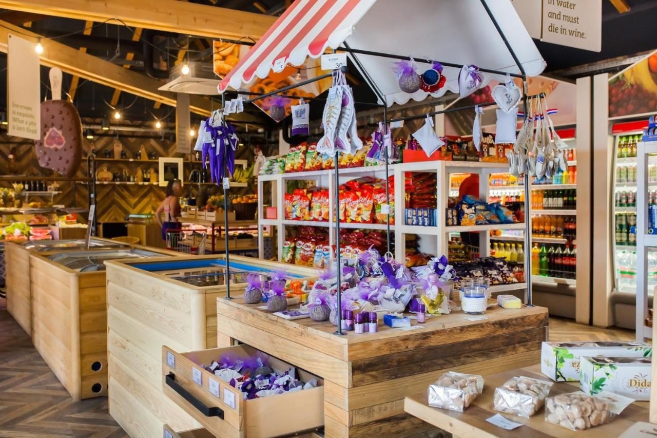 restaurants-restaurants