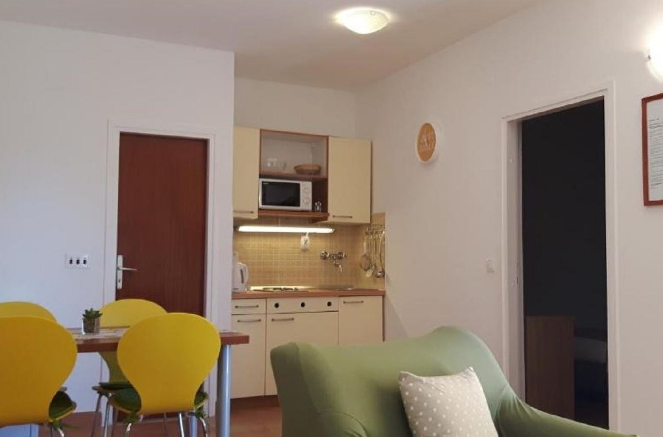 rooms-1-bedroom-apartment-terrace