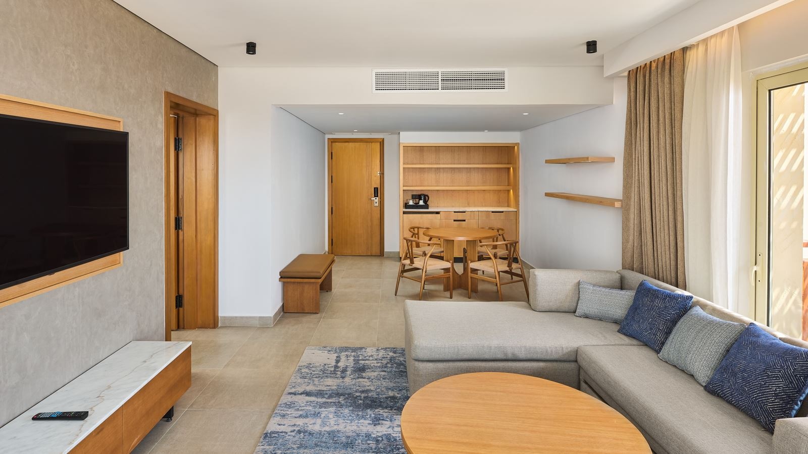 rooms-executive-suite