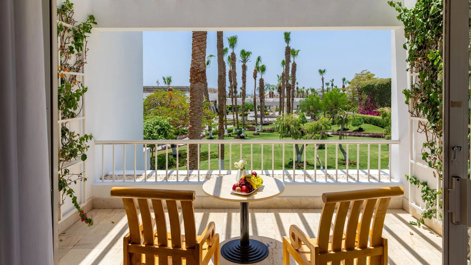 rooms-deluxe-garden-view