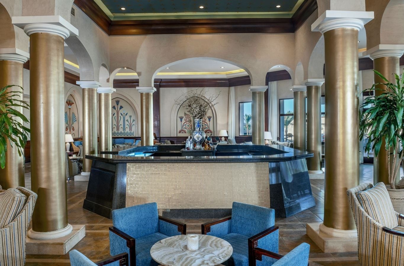 bars-shurouk-lobby-bar