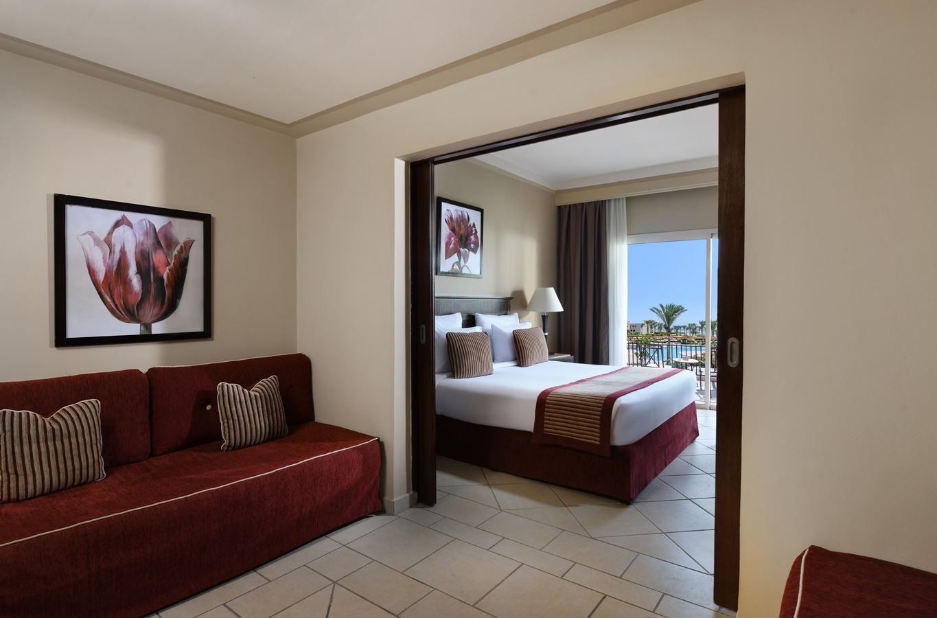 rooms-deluxe-room-pool-view