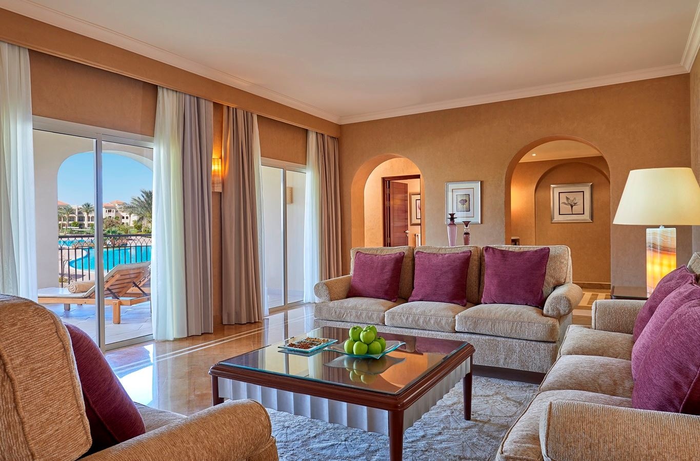 rooms-executive-suite