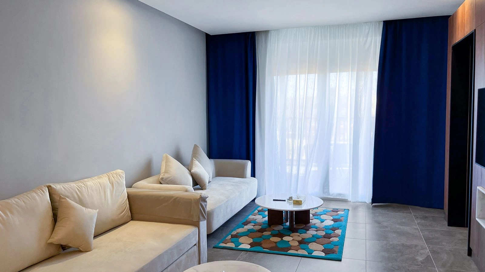 rooms-executive-suite