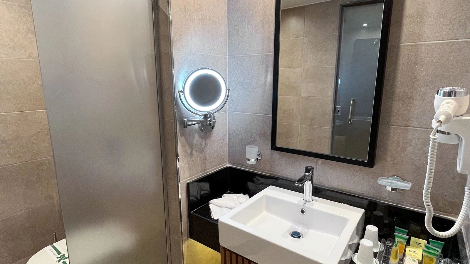 rooms-superior-garden-view-room