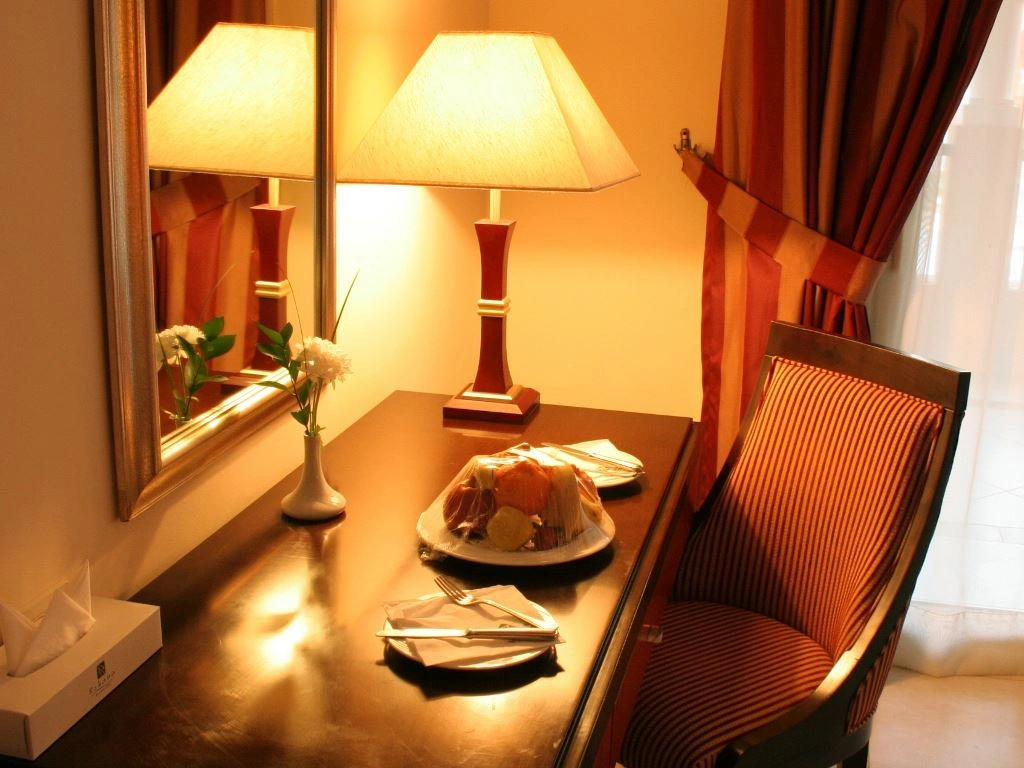 rooms-superior-pool-view-room