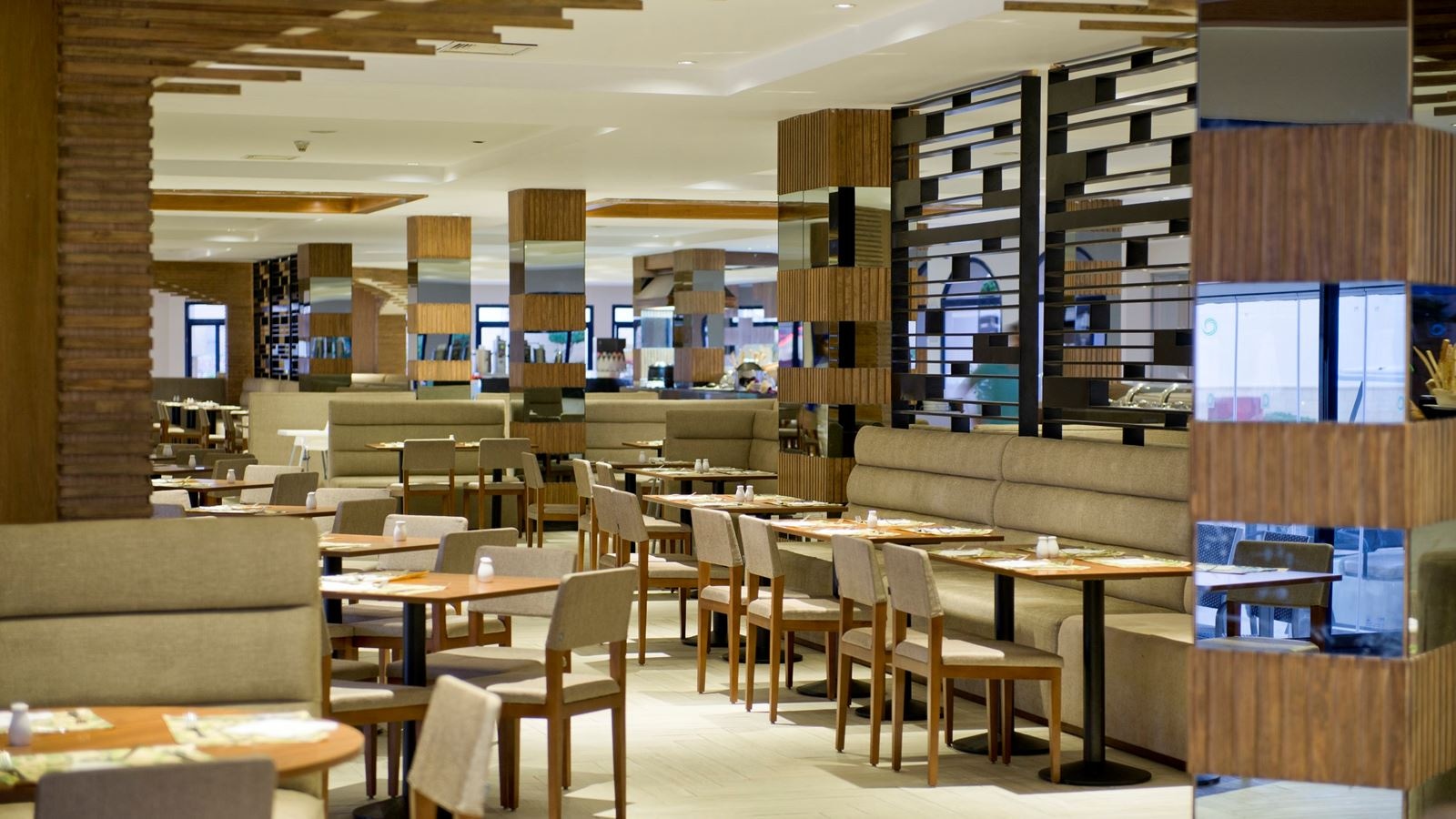 restaurants-amphoras-restaurant