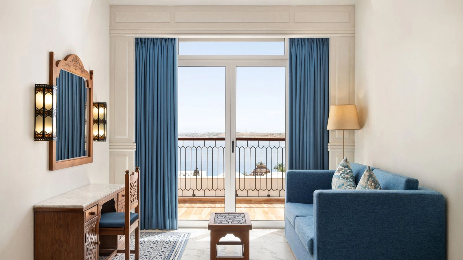 rooms-superior-side-sea-view-room