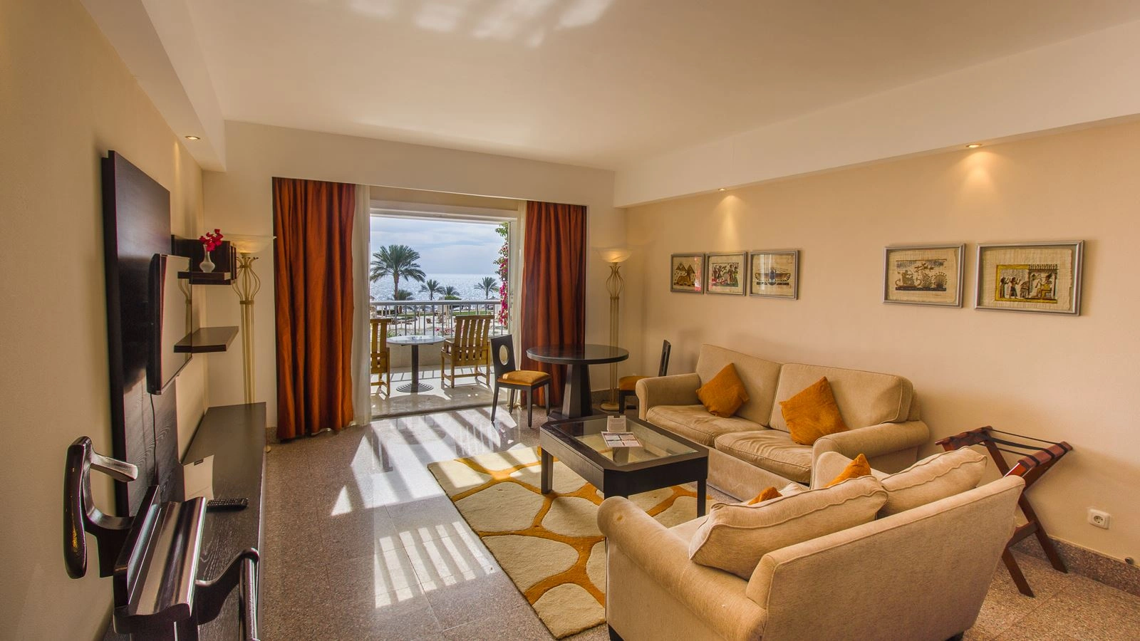 rooms-honeymoon--suite