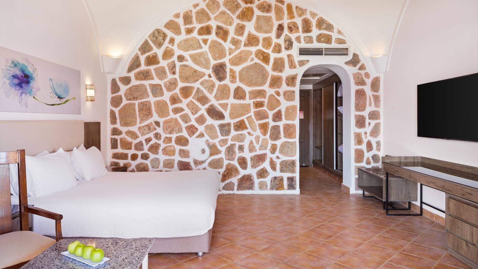 rooms-superior-room-pool-view