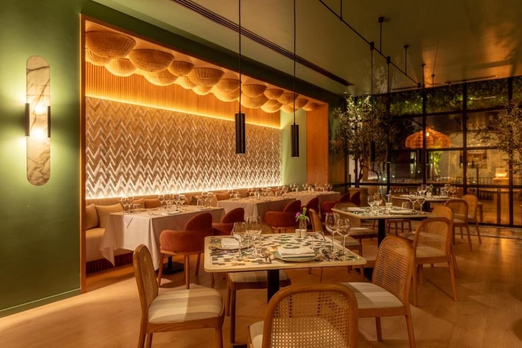 restaurants-le-bistro-restaurant