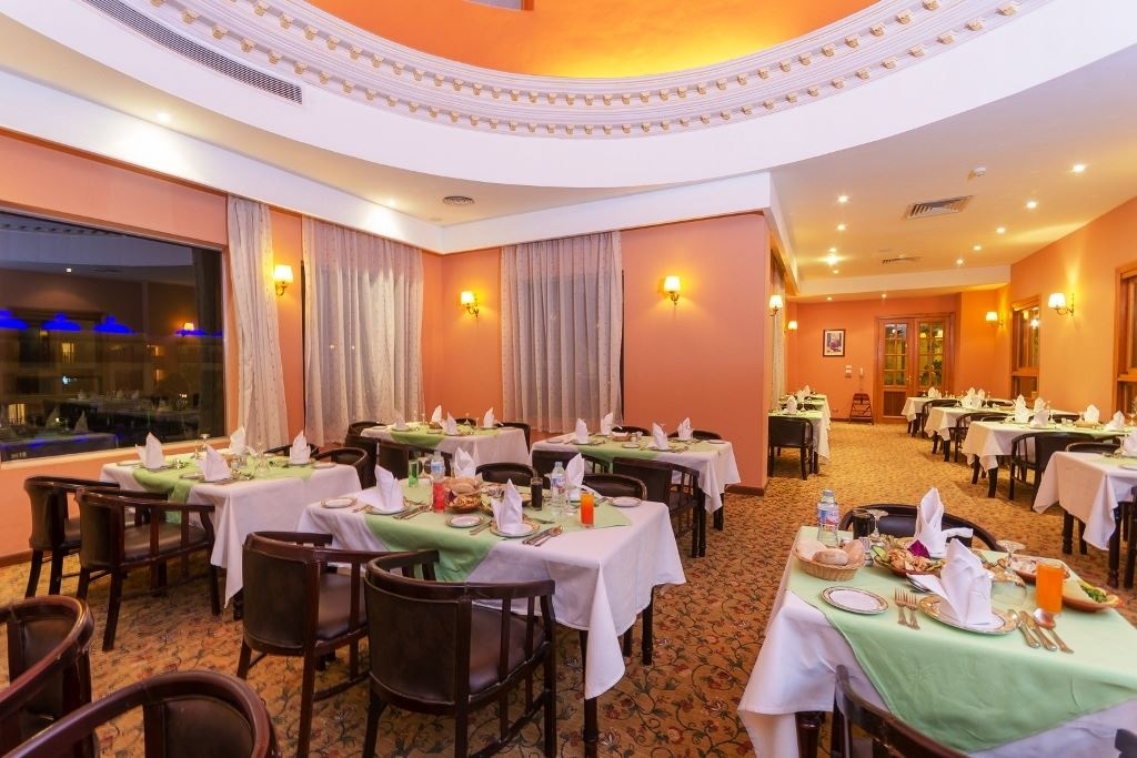 restaurants-restaurants