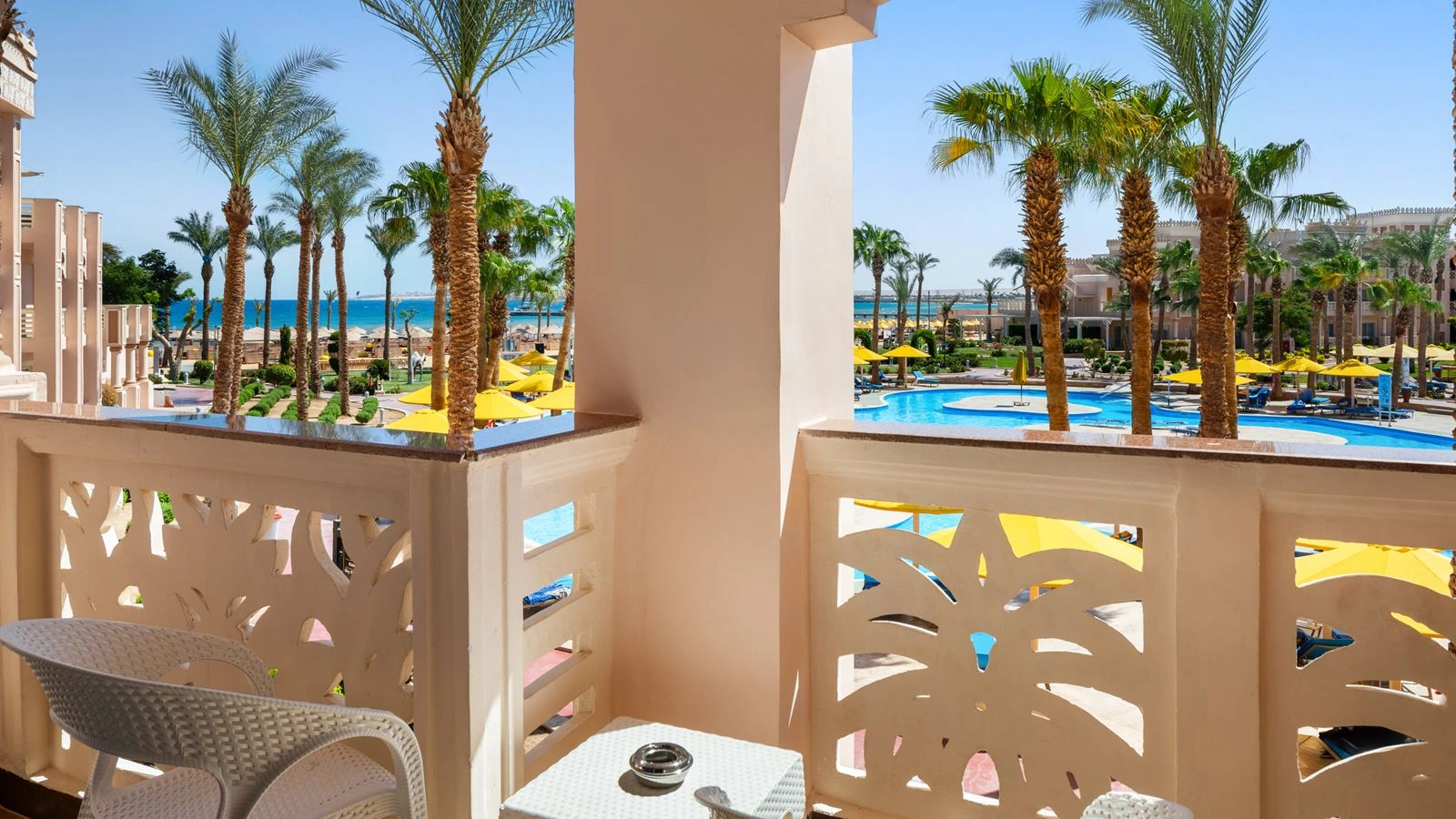 rooms-standard-room-sea-view