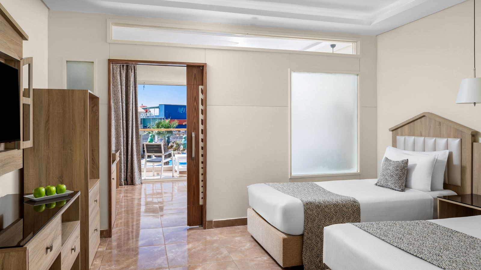 rooms-coral-family-bungalow-pool-view