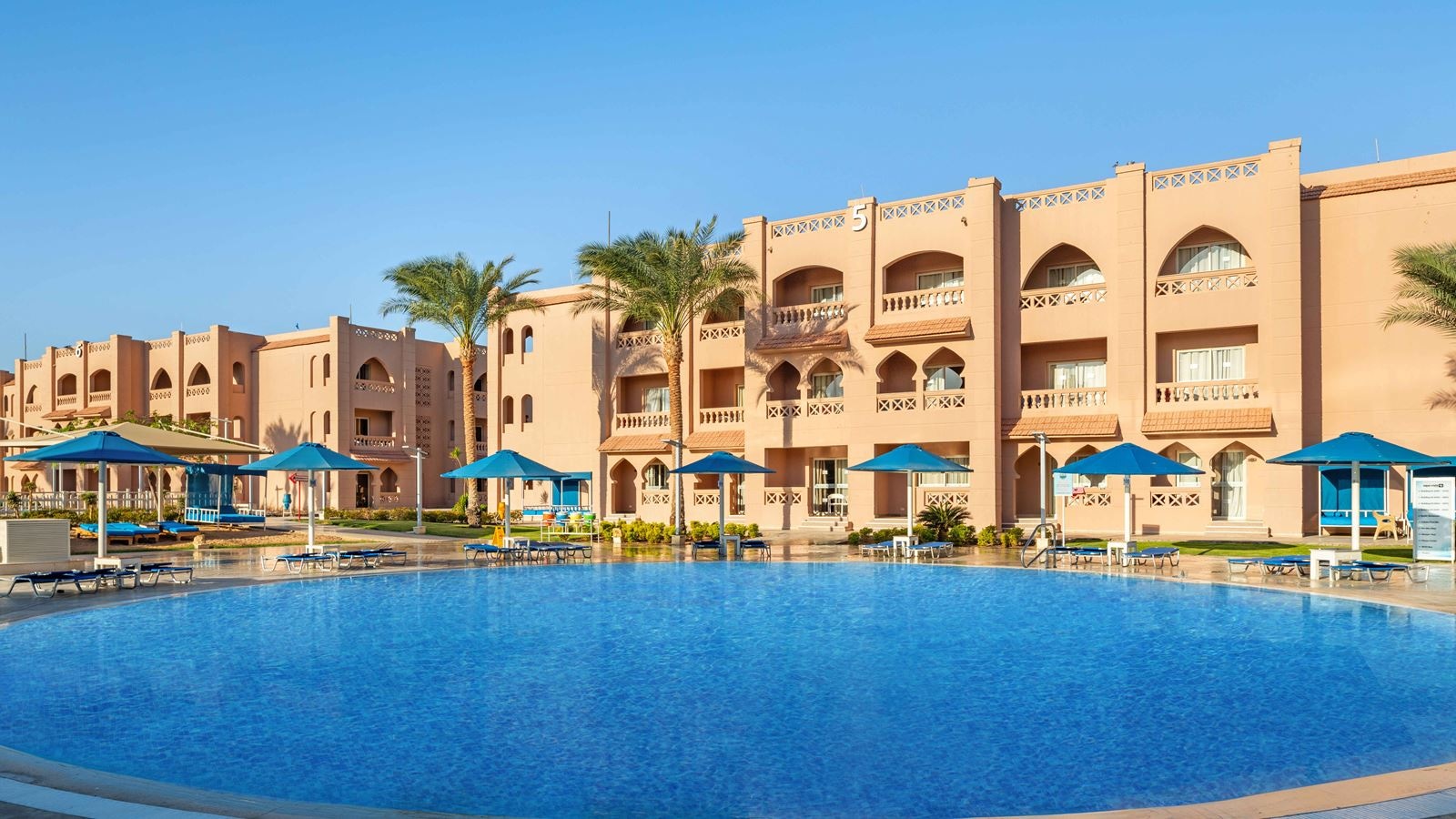 pools-outdoor-childrens-pool