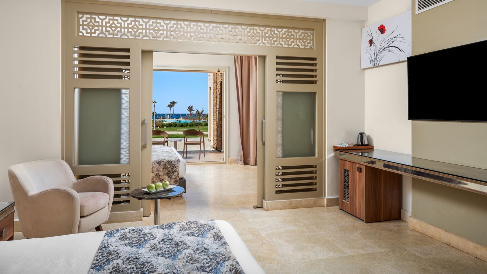 rooms-family-room-sea-side-view