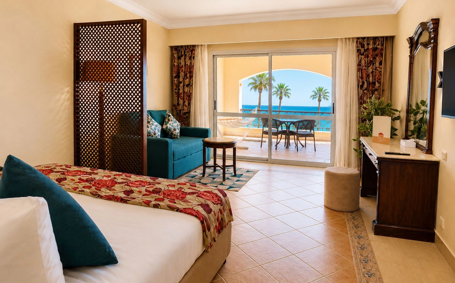 rooms-club-royal-regency-sea-view