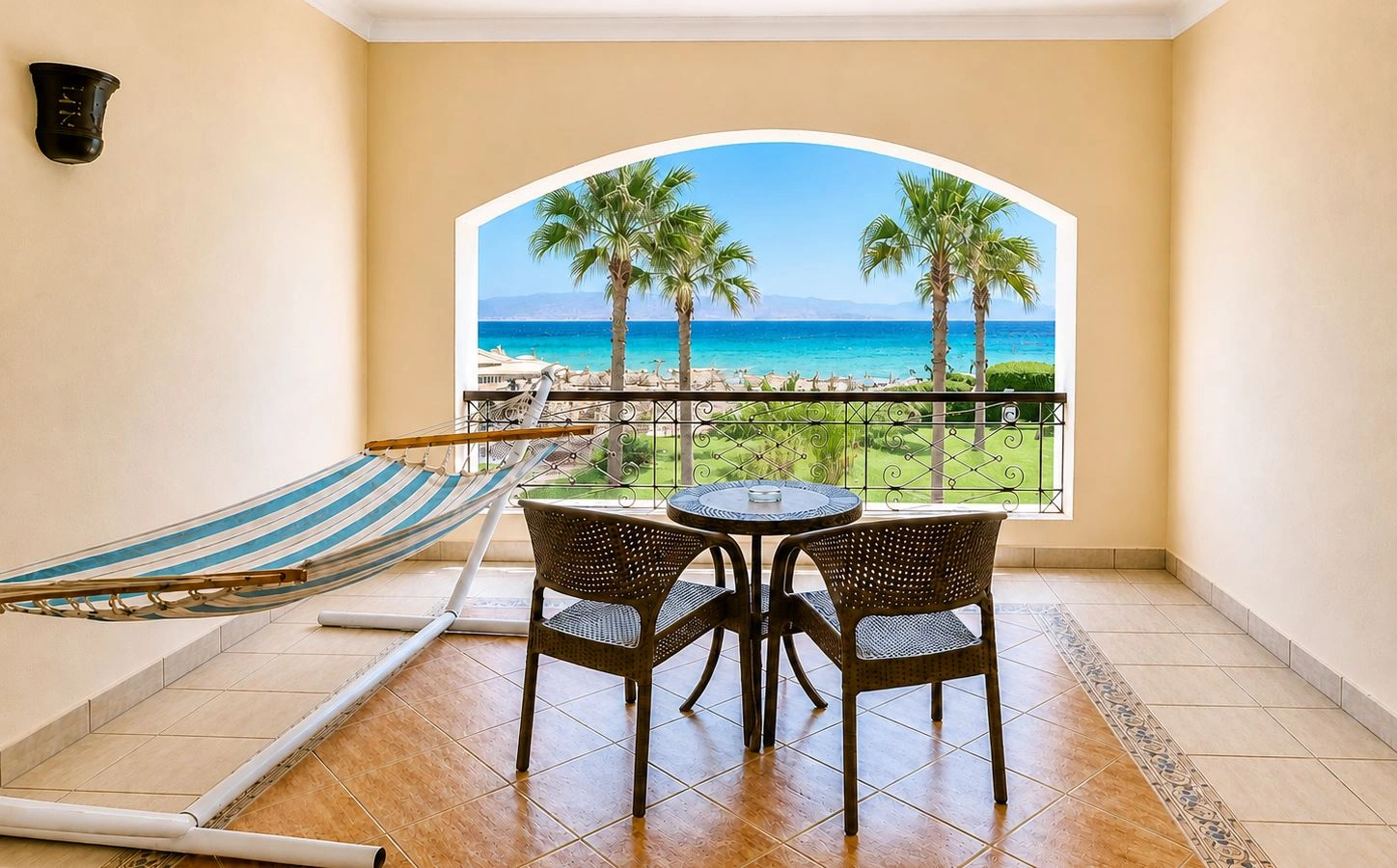 rooms-club-royal-regency-sea-view