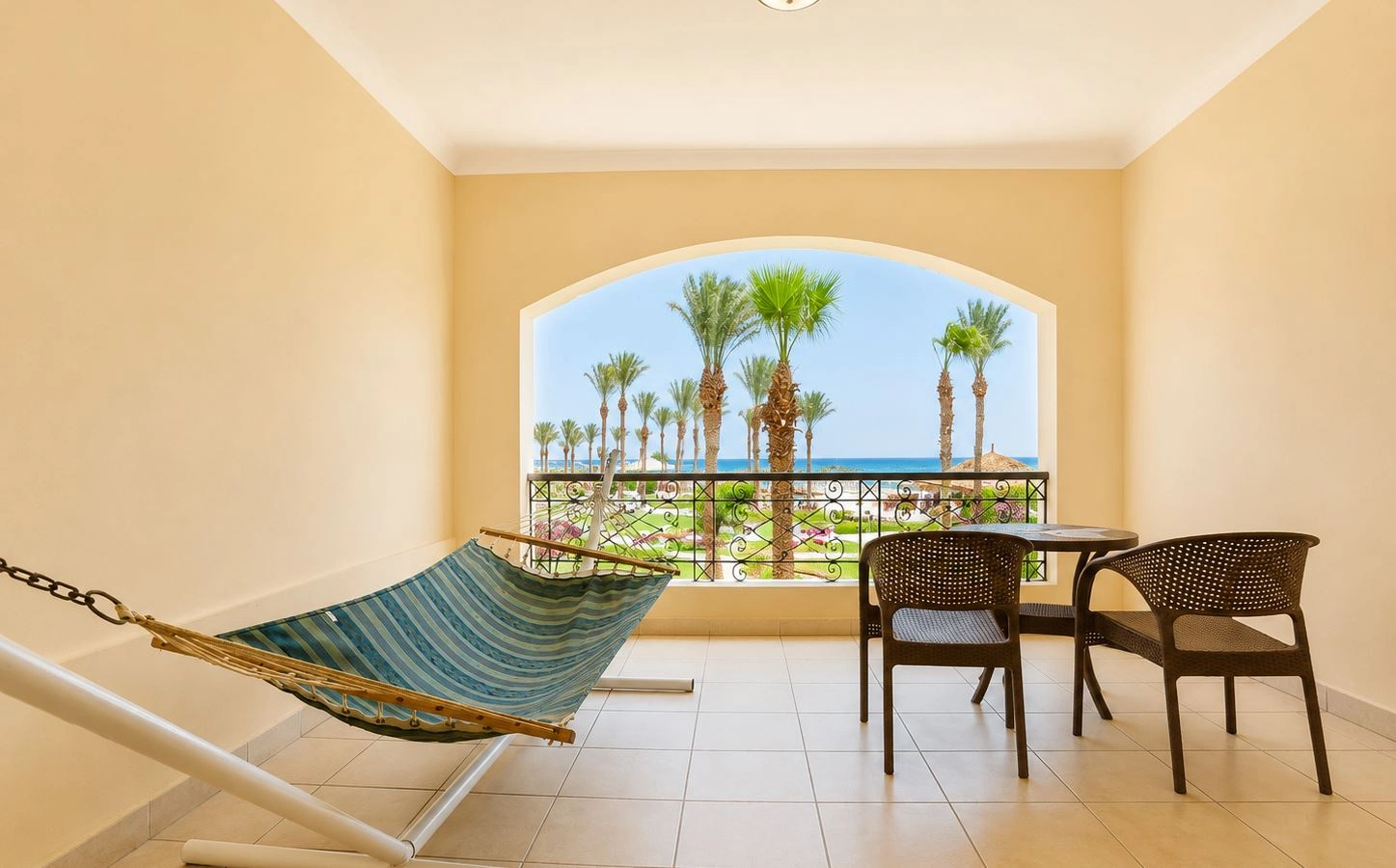 rooms-club-royal-sea-side--sea-view