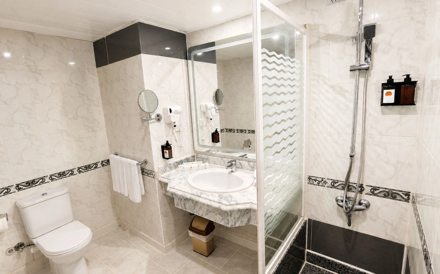 rooms-club-royal-regency-sea-view