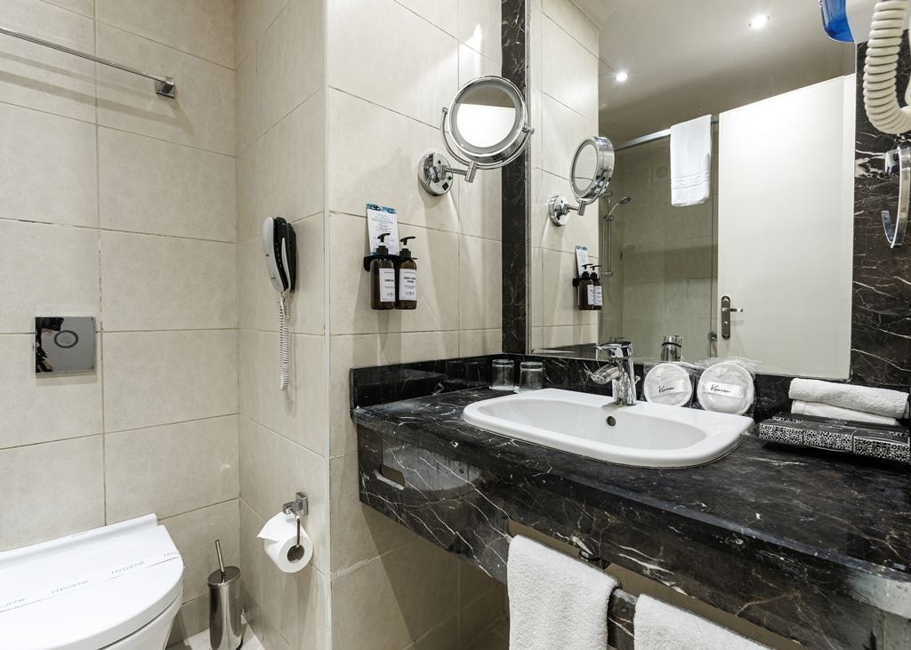 rooms-standard-back--pool--side-sea--sea-view