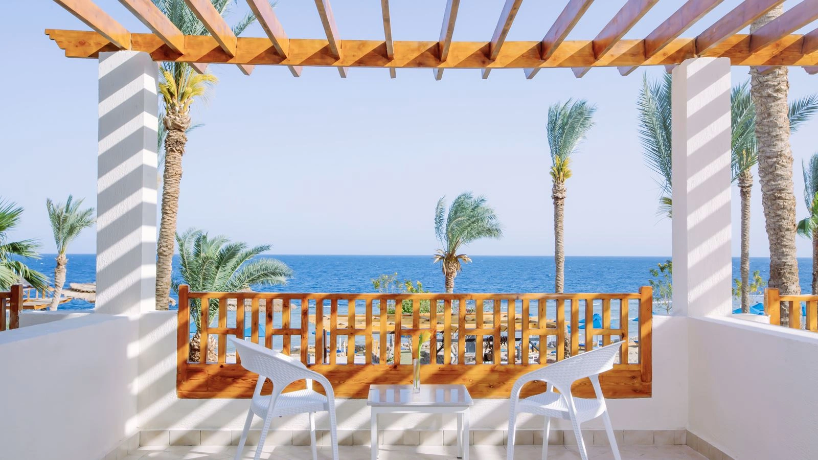 rooms-deluxe--sea-view